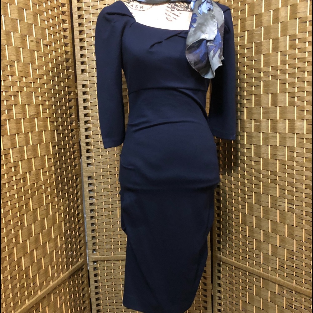 Classic Nicole Miller Studio Dress. Tagged “M”. Size 8-10. (NWOT)